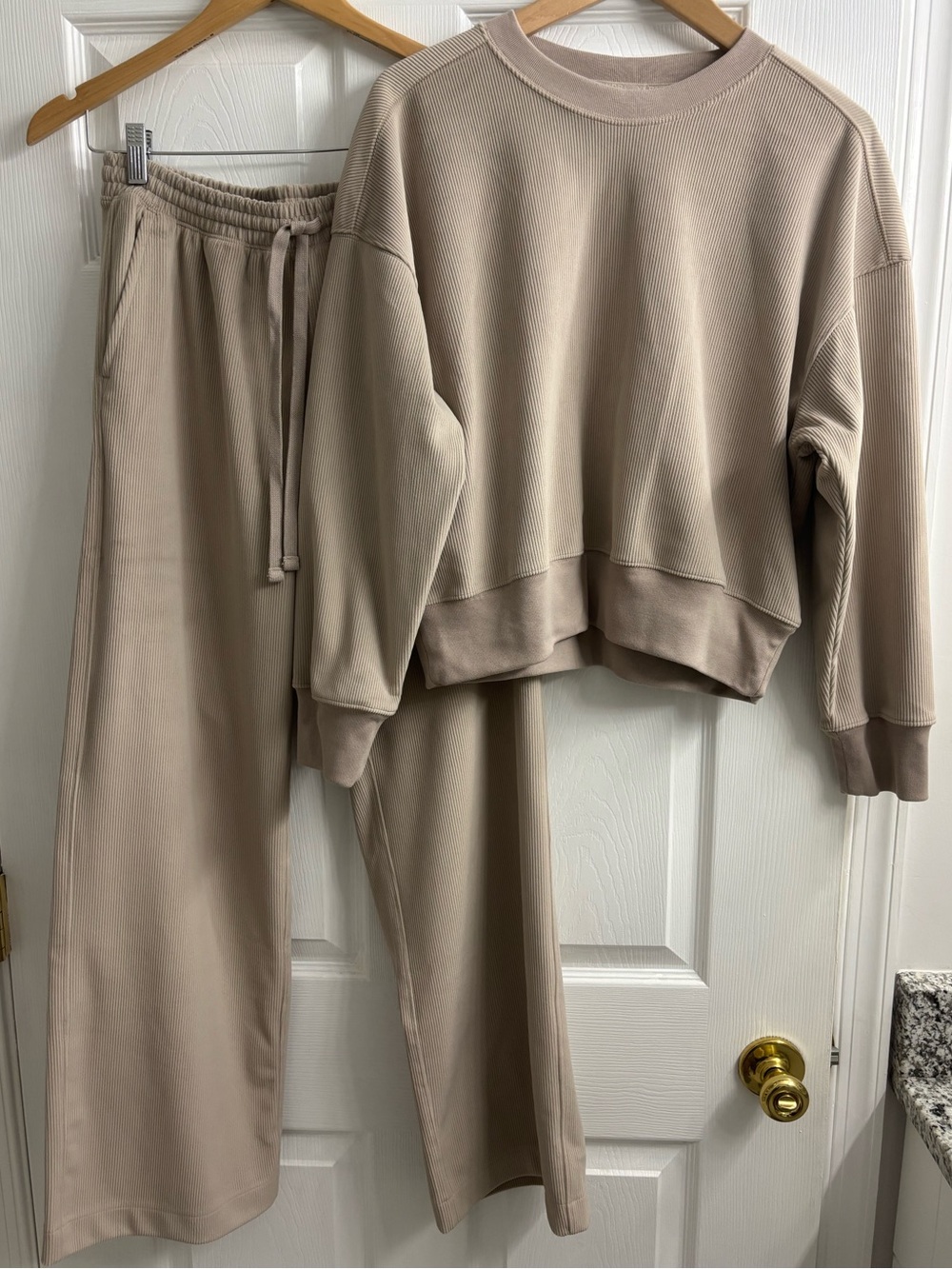 YPB Lounge Set Abercrombie & Fitch Tan Small Sweatpants Sweatshirt Casual Taupe
